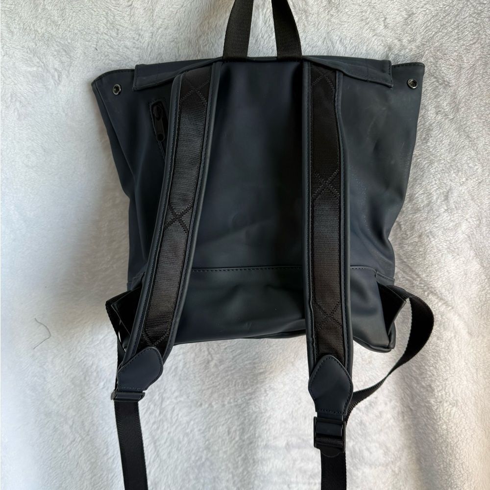 Hunter Navy Backpack - Picture 4 of 6
